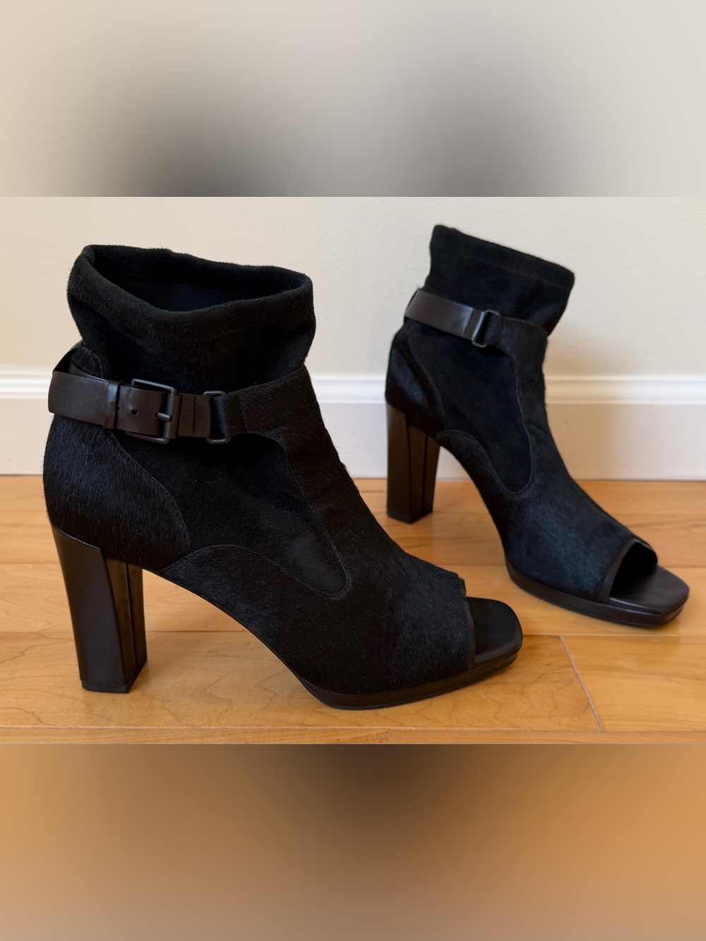 Elie Tahari Black Calf Hair Peep Toe Booties Size 8.5
